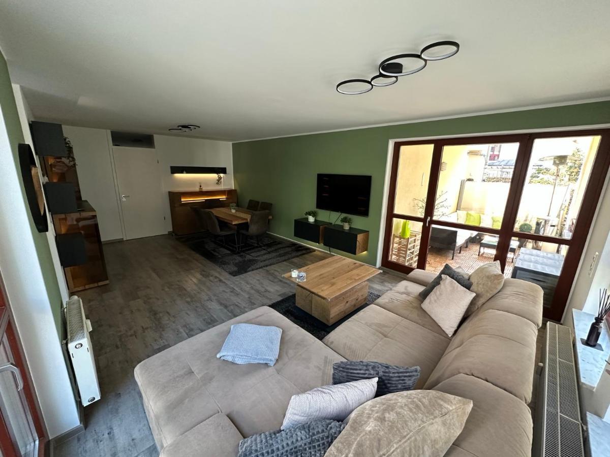 Fhv01 - 100m² 6 Personen Garten Und Terrasse 2x Wc Apartment Taucha